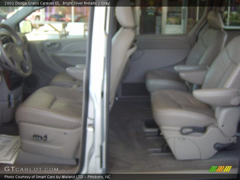 Bright Silver Metallic / Gray 2001 Dodge Grand Caravan ES