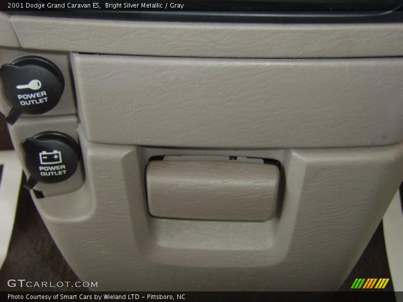 Bright Silver Metallic / Gray 2001 Dodge Grand Caravan ES