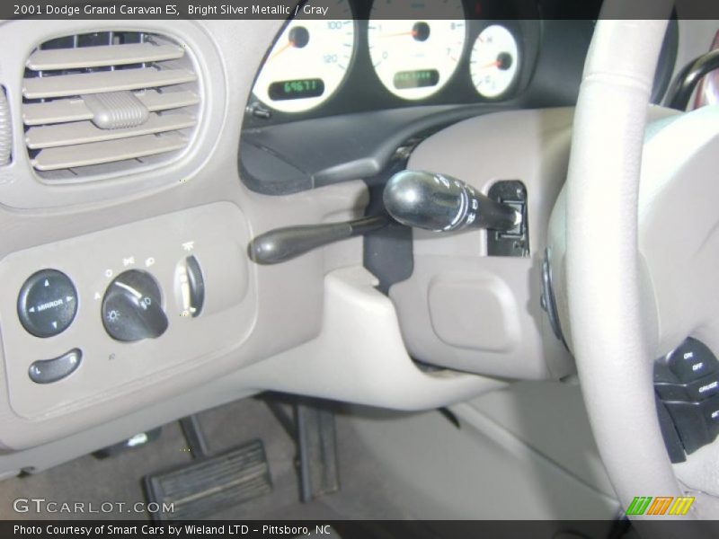Bright Silver Metallic / Gray 2001 Dodge Grand Caravan ES