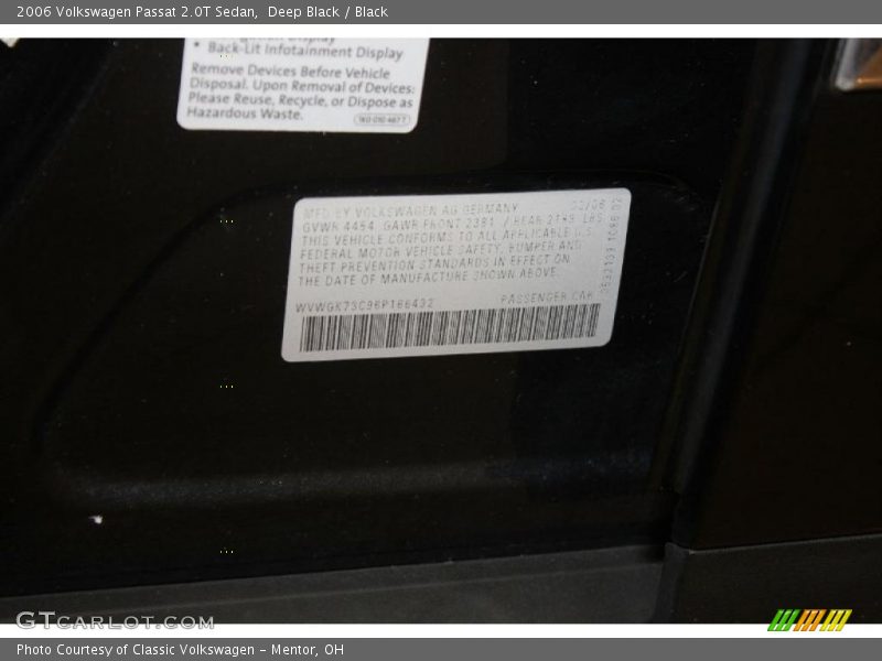 Deep Black / Black 2006 Volkswagen Passat 2.0T Sedan