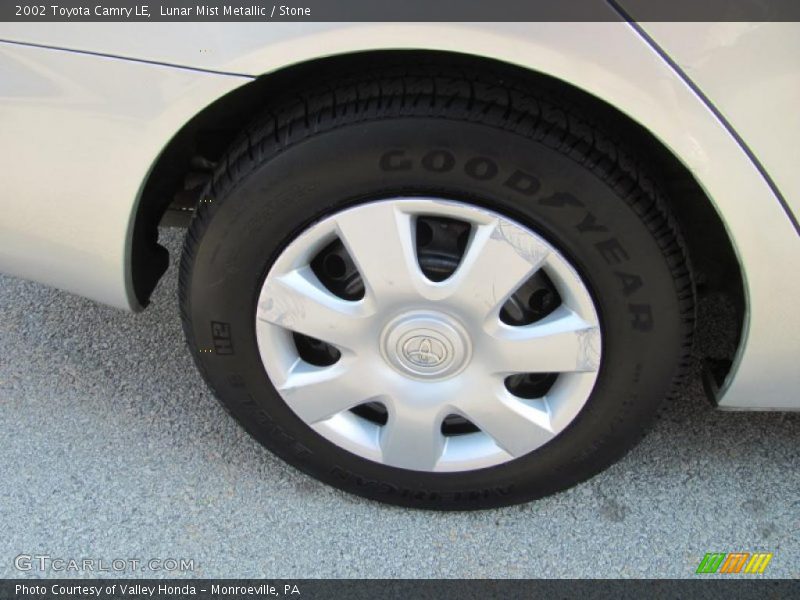 Lunar Mist Metallic / Stone 2002 Toyota Camry LE
