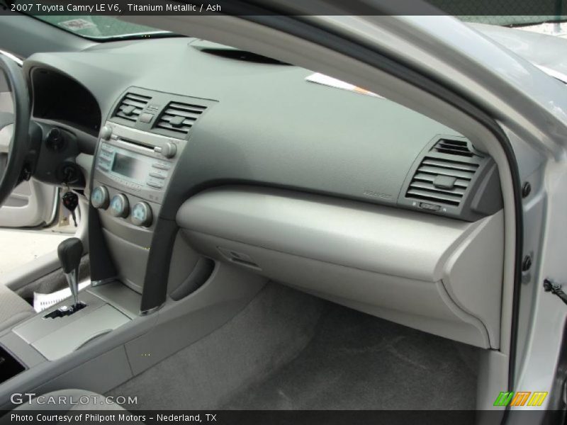 Titanium Metallic / Ash 2007 Toyota Camry LE V6