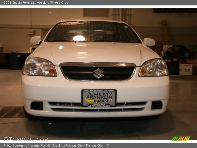 Absolute White / Grey 2008 Suzuki Forenza