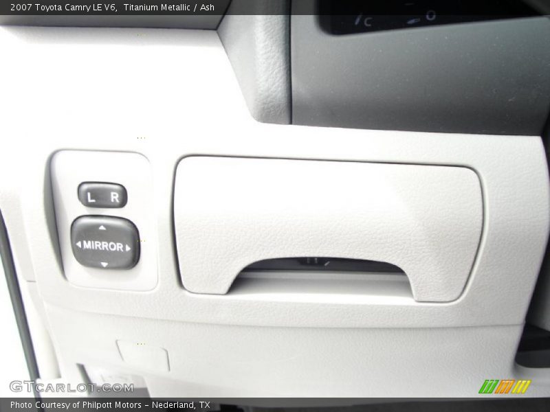 Titanium Metallic / Ash 2007 Toyota Camry LE V6