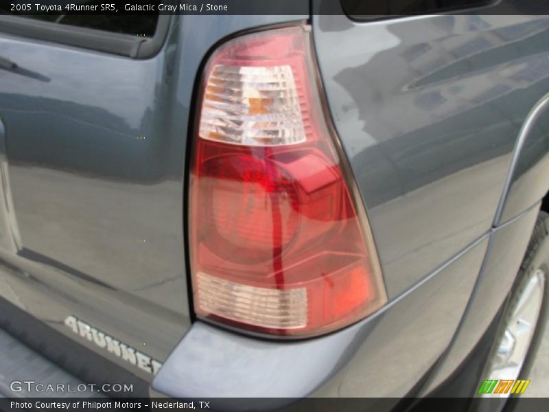 Galactic Gray Mica / Stone 2005 Toyota 4Runner SR5