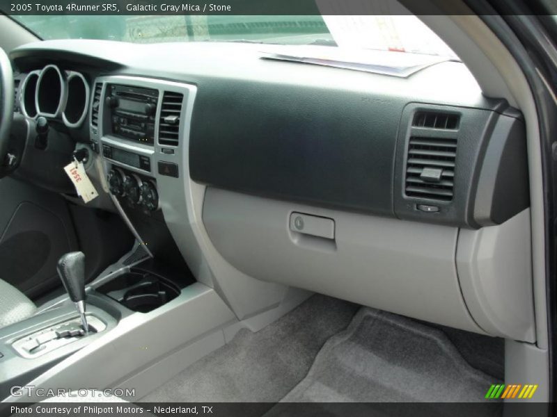 Galactic Gray Mica / Stone 2005 Toyota 4Runner SR5