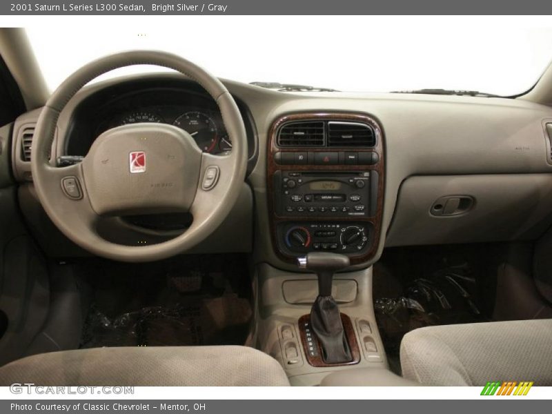 Bright Silver / Gray 2001 Saturn L Series L300 Sedan