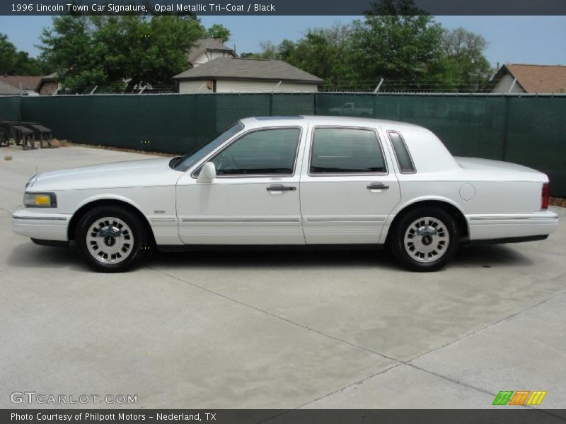 Opal Metallic Tri-Coat / Black 1996 Lincoln Town Car Signature