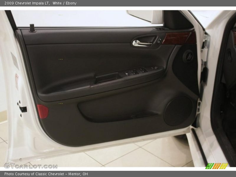 White / Ebony 2009 Chevrolet Impala LT