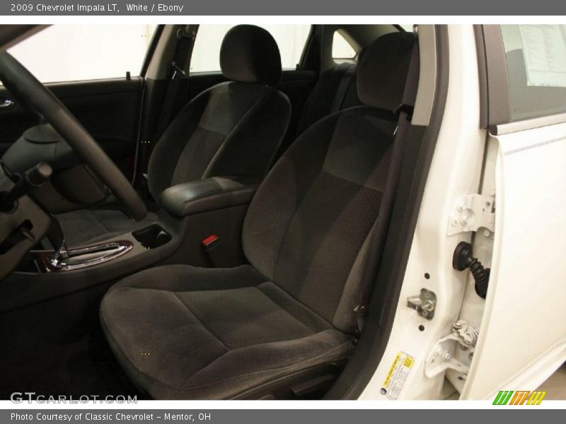 White / Ebony 2009 Chevrolet Impala LT