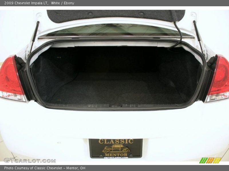 White / Ebony 2009 Chevrolet Impala LT