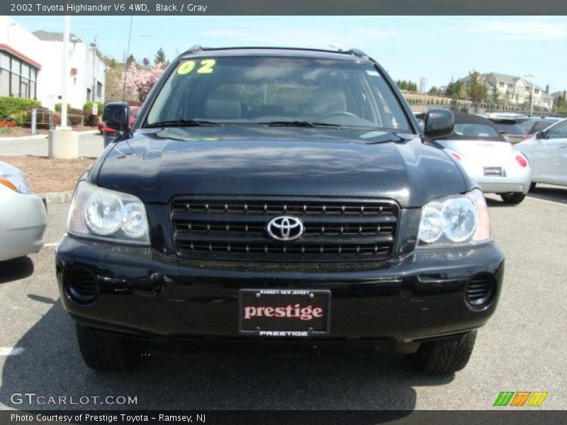 Black / Gray 2002 Toyota Highlander V6 4WD