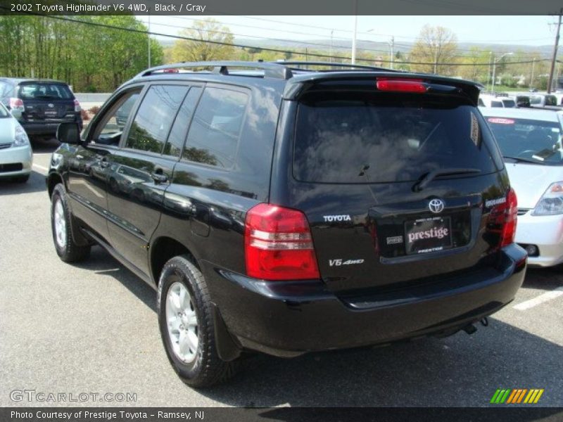 Black / Gray 2002 Toyota Highlander V6 4WD