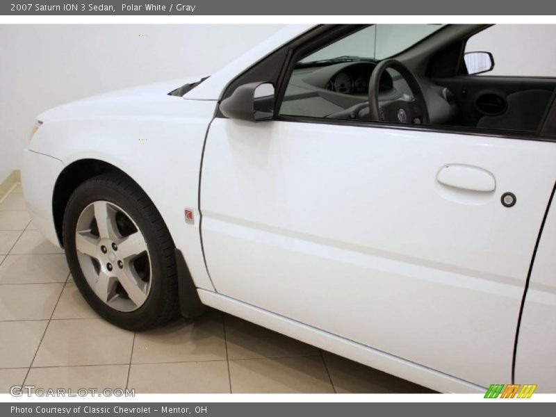 Polar White / Gray 2007 Saturn ION 3 Sedan