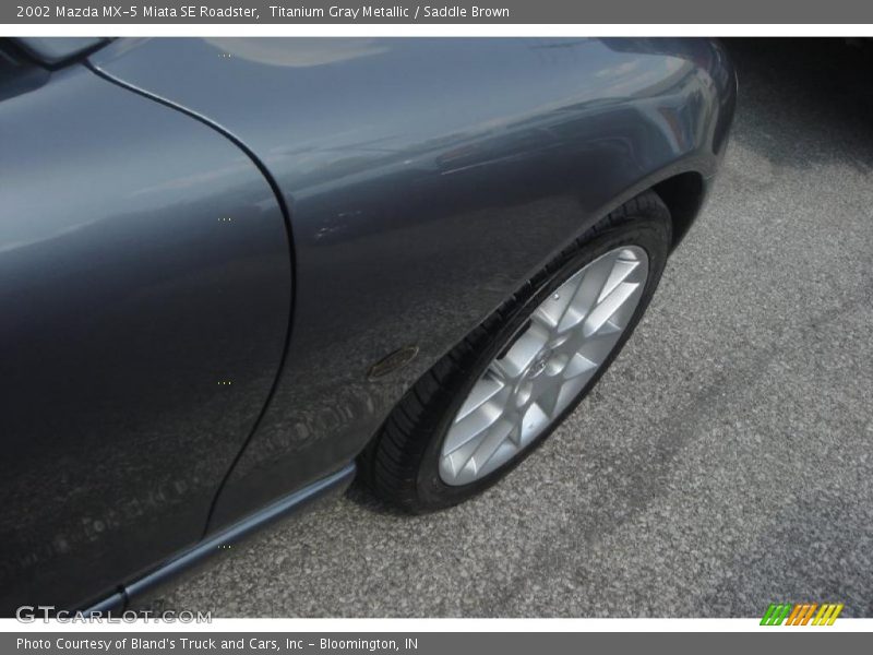 Titanium Gray Metallic / Saddle Brown 2002 Mazda MX-5 Miata SE Roadster