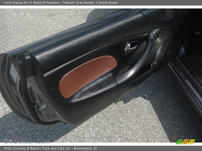 Titanium Gray Metallic / Saddle Brown 2002 Mazda MX-5 Miata SE Roadster
