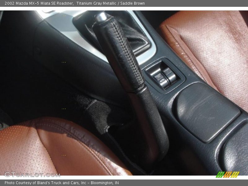 Titanium Gray Metallic / Saddle Brown 2002 Mazda MX-5 Miata SE Roadster