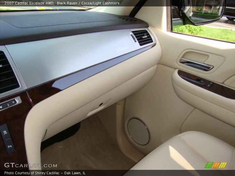 Black Raven / Cocoa/Light Cashmere 2007 Cadillac Escalade AWD