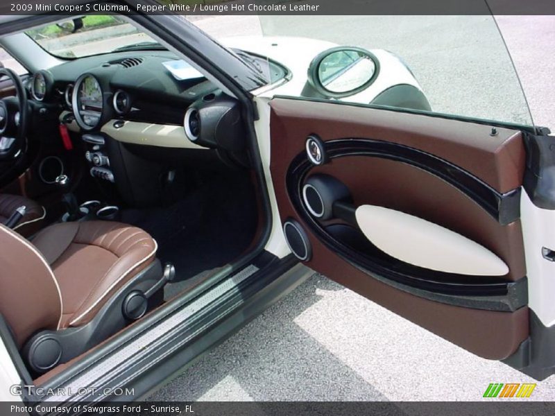 Pepper White / Lounge Hot Chocolate Leather 2009 Mini Cooper S Clubman