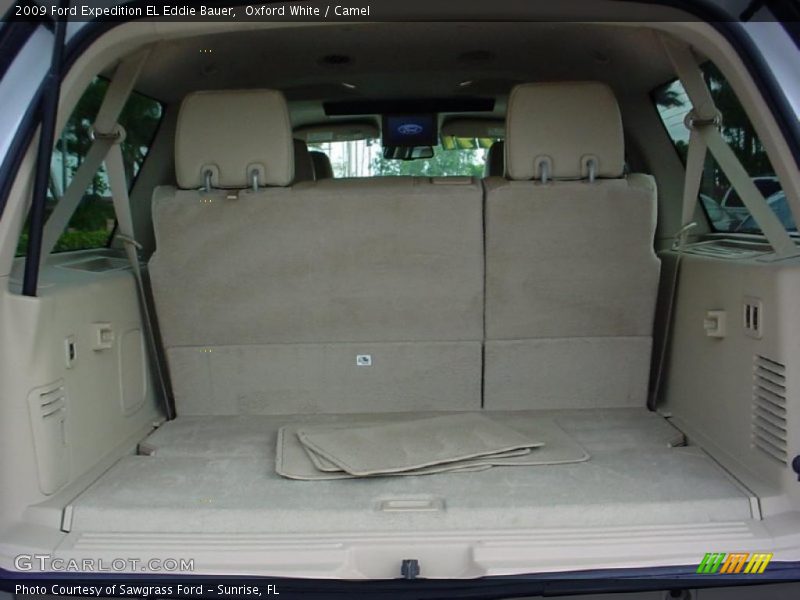 Oxford White / Camel 2009 Ford Expedition EL Eddie Bauer