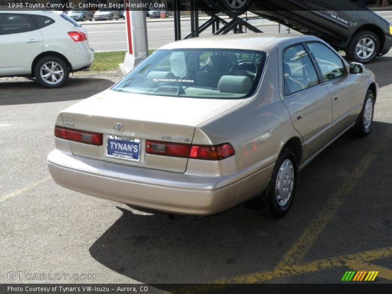 Cashmere Beige Metallic / Oak 1998 Toyota Camry LE