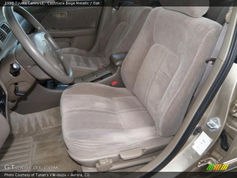 Cashmere Beige Metallic / Oak 1998 Toyota Camry LE