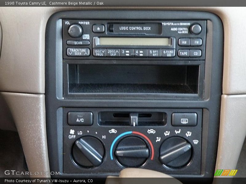 Cashmere Beige Metallic / Oak 1998 Toyota Camry LE