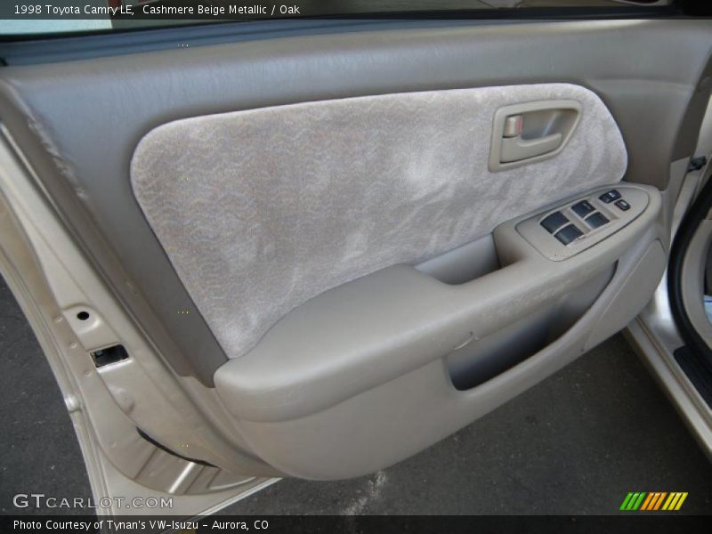 Cashmere Beige Metallic / Oak 1998 Toyota Camry LE