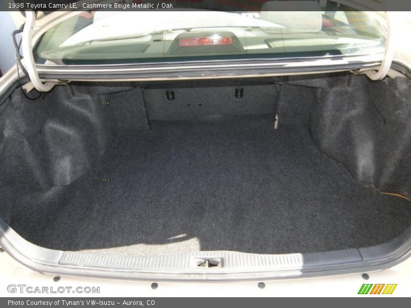 Cashmere Beige Metallic / Oak 1998 Toyota Camry LE