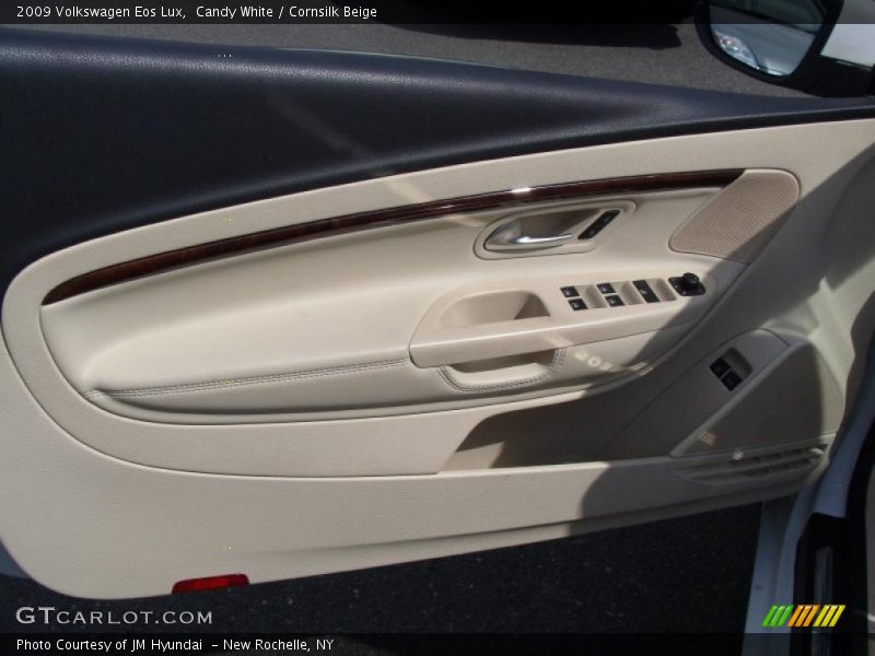 Candy White / Cornsilk Beige 2009 Volkswagen Eos Lux