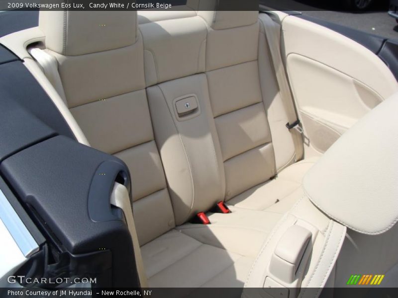 Candy White / Cornsilk Beige 2009 Volkswagen Eos Lux