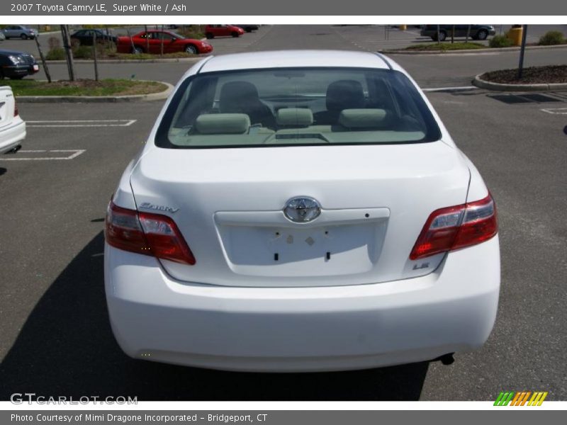 Super White / Ash 2007 Toyota Camry LE