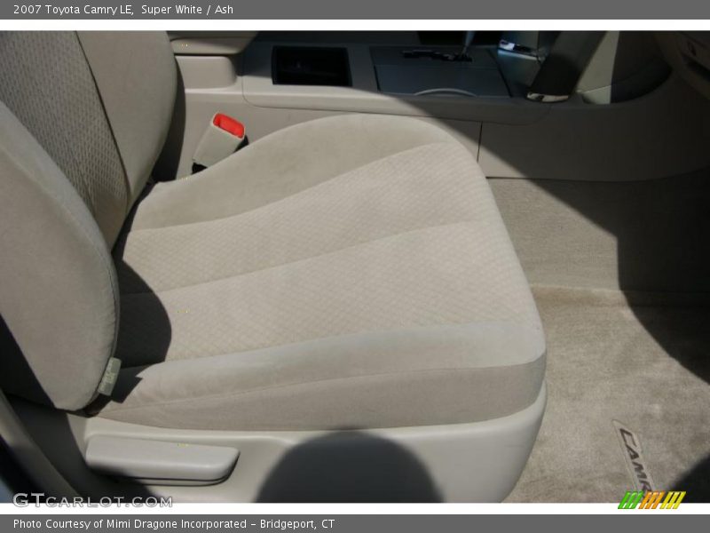 Super White / Ash 2007 Toyota Camry LE