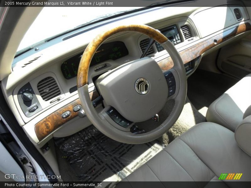 Vibrant White / Light Flint 2005 Mercury Grand Marquis LS