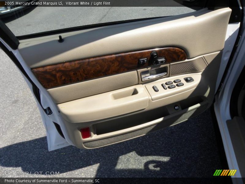 Vibrant White / Light Flint 2005 Mercury Grand Marquis LS