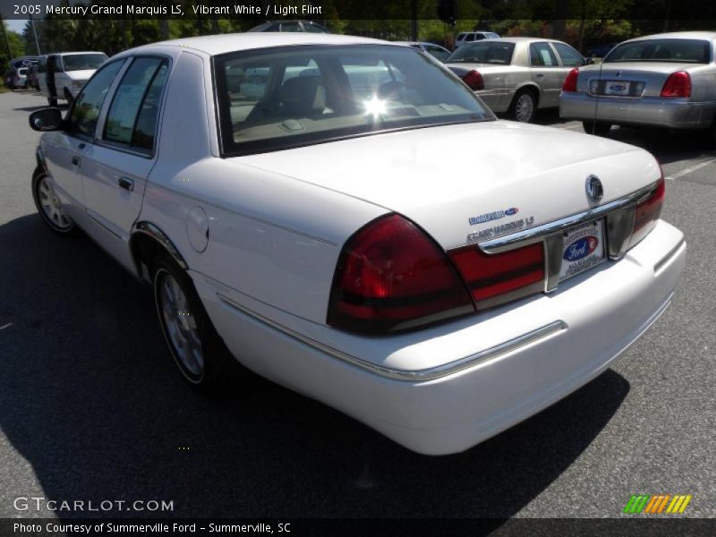 Vibrant White / Light Flint 2005 Mercury Grand Marquis LS