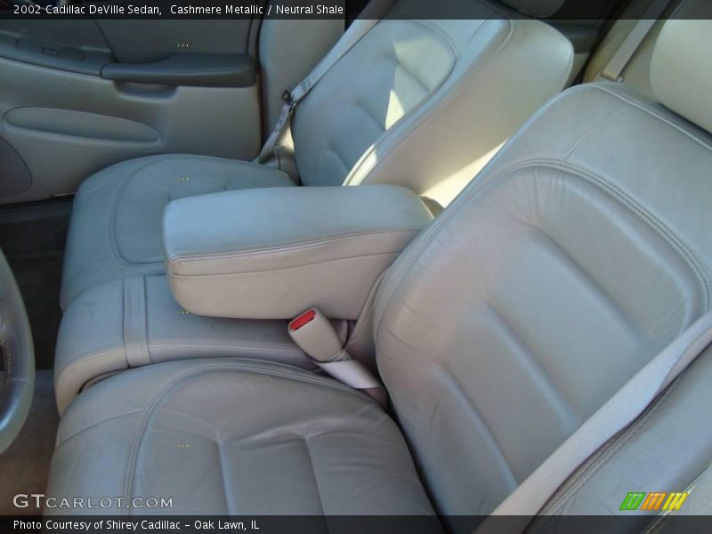 Cashmere Metallic / Neutral Shale 2002 Cadillac DeVille Sedan
