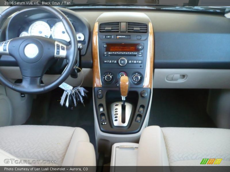 Black Onyx / Tan 2006 Saturn VUE V6