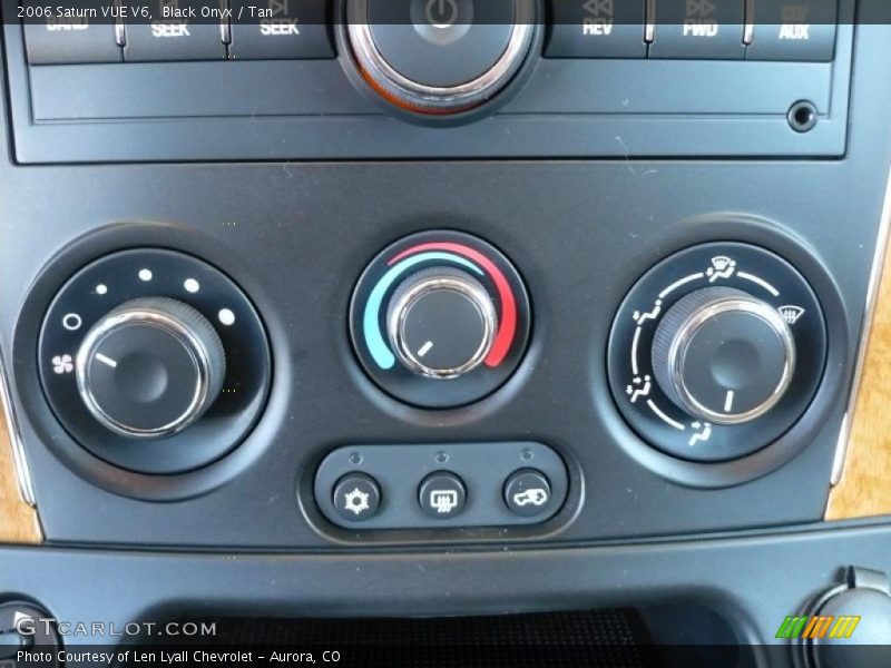 Black Onyx / Tan 2006 Saturn VUE V6