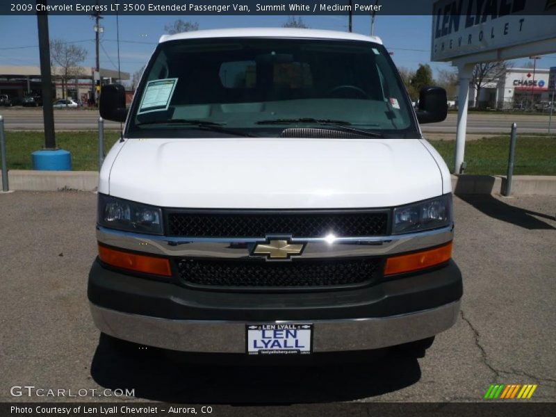 Summit White / Medium Pewter 2009 Chevrolet Express LT 3500 Extended Passenger Van