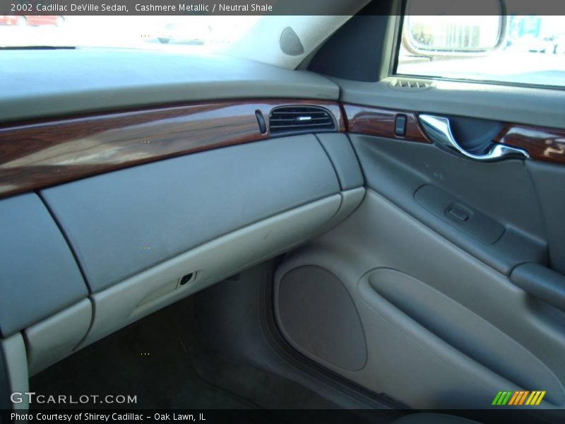 Cashmere Metallic / Neutral Shale 2002 Cadillac DeVille Sedan