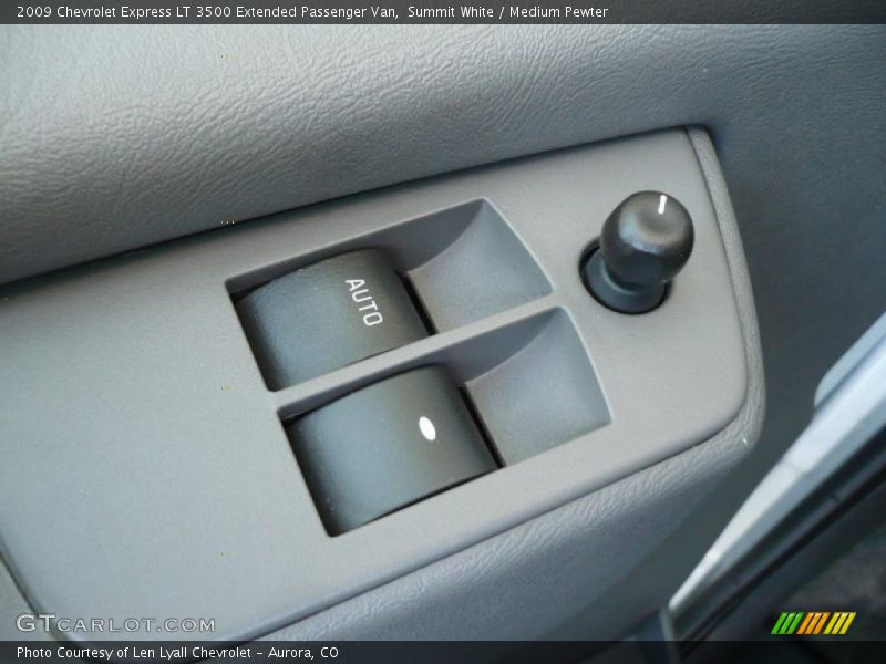 Summit White / Medium Pewter 2009 Chevrolet Express LT 3500 Extended Passenger Van