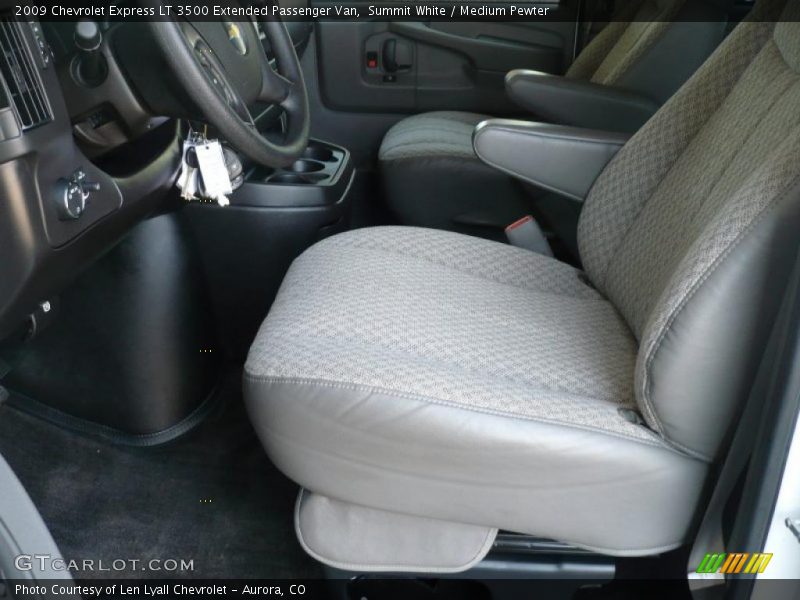 Summit White / Medium Pewter 2009 Chevrolet Express LT 3500 Extended Passenger Van