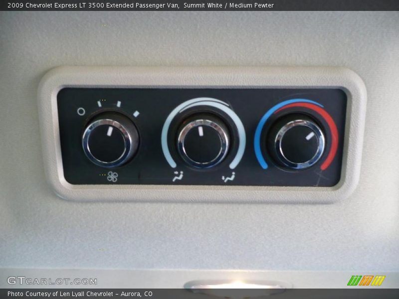 Summit White / Medium Pewter 2009 Chevrolet Express LT 3500 Extended Passenger Van
