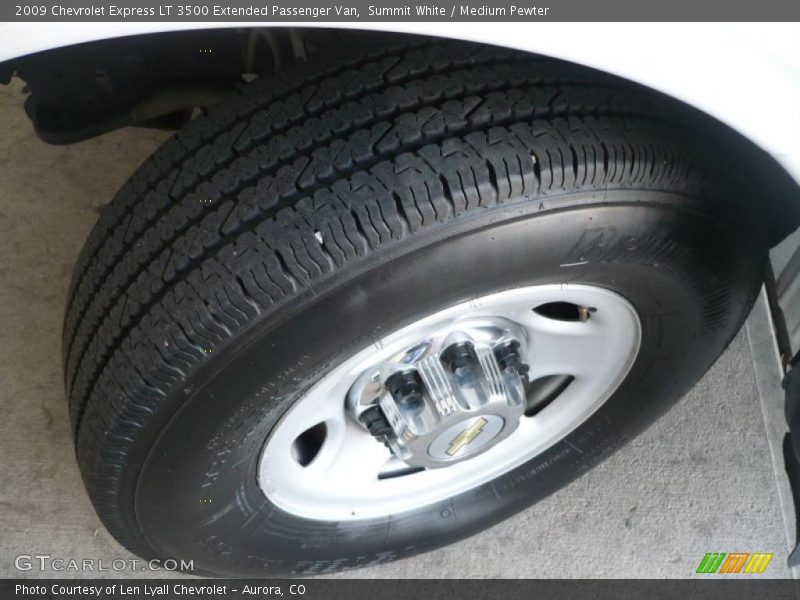 Summit White / Medium Pewter 2009 Chevrolet Express LT 3500 Extended Passenger Van