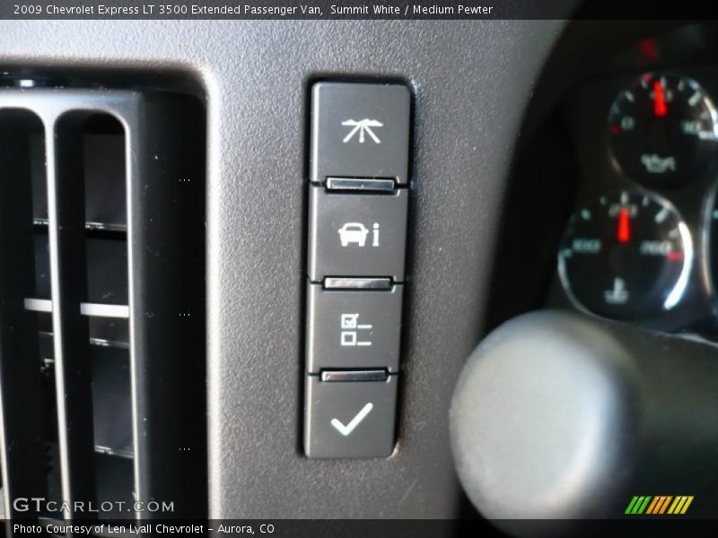 Summit White / Medium Pewter 2009 Chevrolet Express LT 3500 Extended Passenger Van