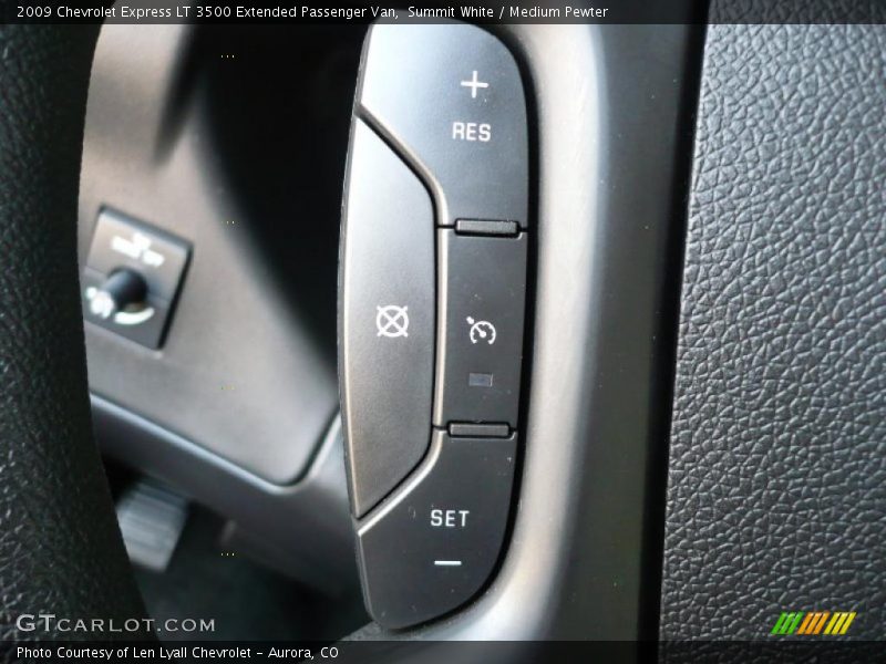 Summit White / Medium Pewter 2009 Chevrolet Express LT 3500 Extended Passenger Van