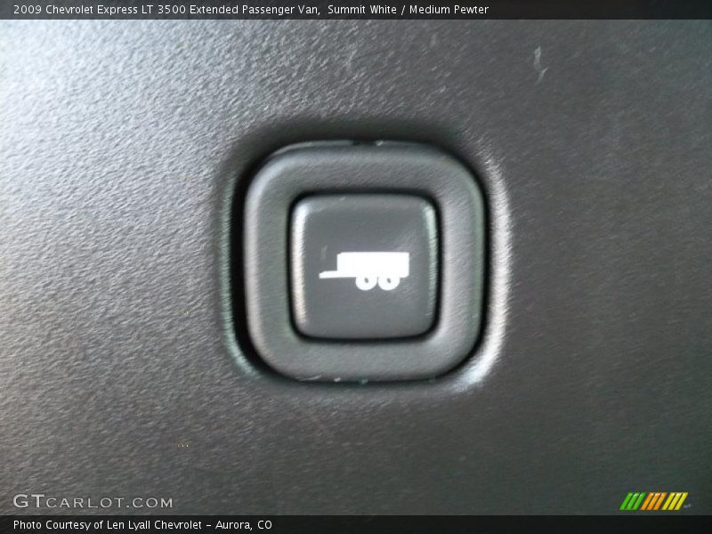Summit White / Medium Pewter 2009 Chevrolet Express LT 3500 Extended Passenger Van