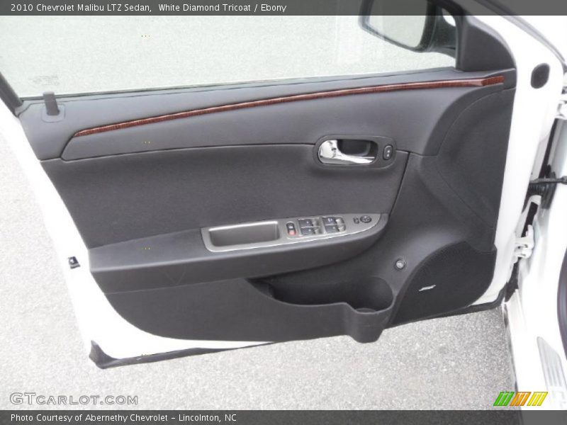 White Diamond Tricoat / Ebony 2010 Chevrolet Malibu LTZ Sedan