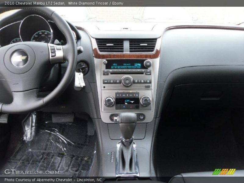 White Diamond Tricoat / Ebony 2010 Chevrolet Malibu LTZ Sedan